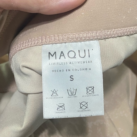 Maqui Saks Fifth Ave luxury activewear neutral biker short and bra set size S - Picture 4 of 5